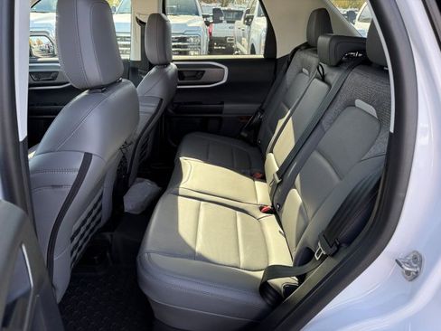Used 2025 Ford Bronco Sport Badlands image 17