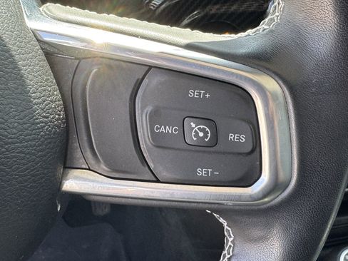 Used 2023 Jeep Wrangler Unlimited Sahara w/ Cold Weather Group AWD/4WD image 23