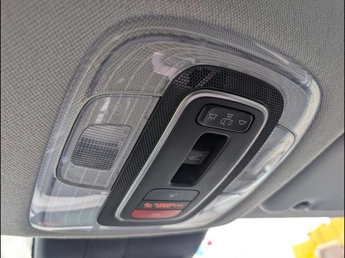 Used 2025 Hyundai Elantra SEL FWD image 19