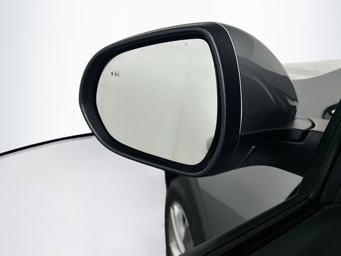 Used 2025 Buick Encore GX Preferred image 16