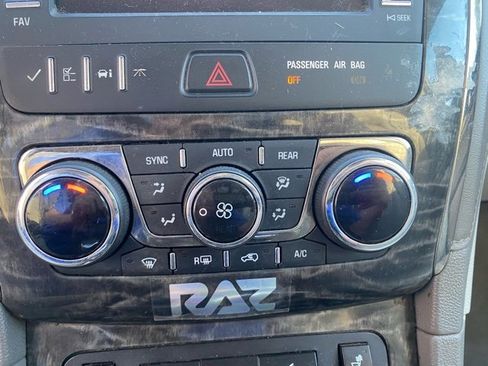 Used 2014 Buick Enclave Leather image 15