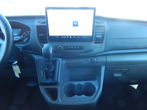 Used 2022 Ford Transit 350 XLT RWD image 17
