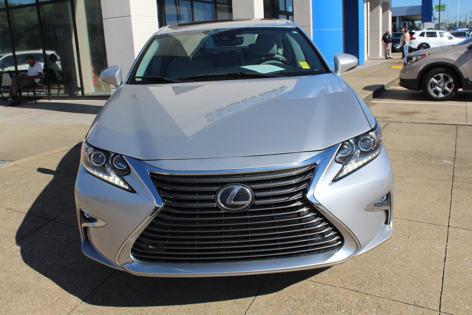 Used 2017 Lexus ES 350 w/ Luxury Package FWD image 2