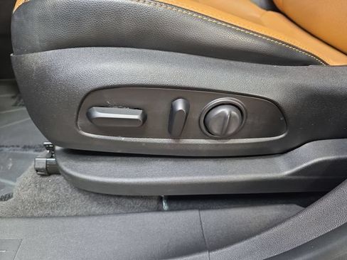Used 2020 GMC Terrain SLT FWD image 29