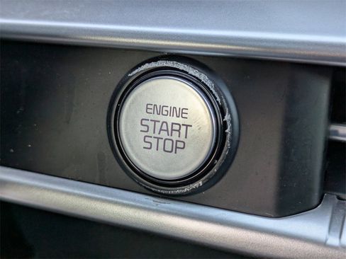 Used 2022 Kia K5 LXS image 26