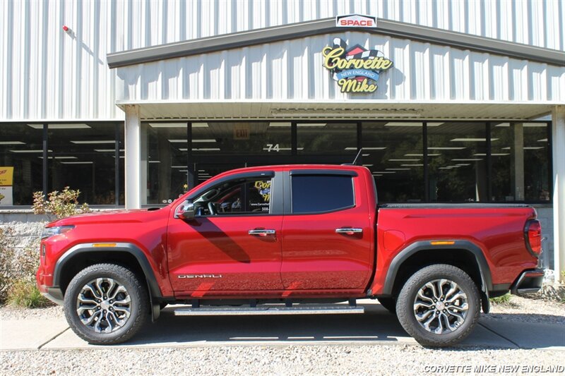 Used 2026 GMC Canyon Denali AWD/4WD image 4