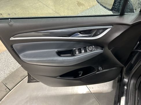 Used 2023 Buick Enclave Essence w/ Sport Touring Edition image 12