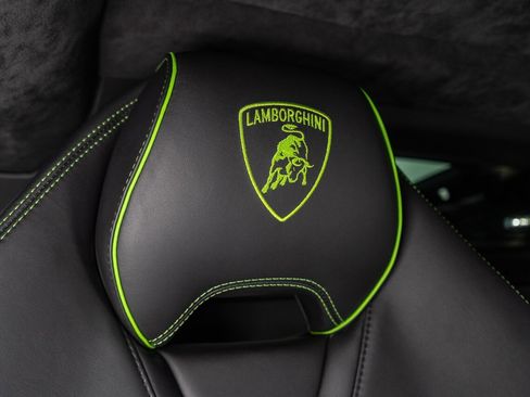 Used 2020 Lamborghini Huracan EVO AWD/4WD image 39