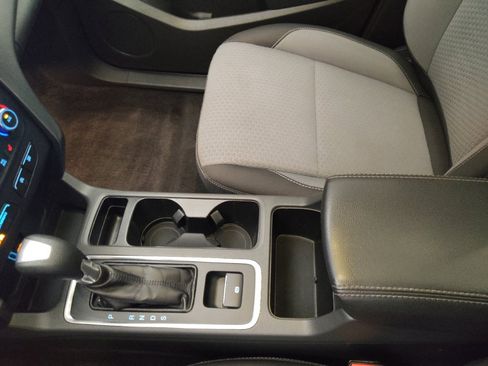 Used 2017 Ford Escape SE w/ Equipment Group 201A FWD image 26