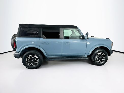 Used 2022 Ford Bronco Outer Banks AWD/4WD image 10