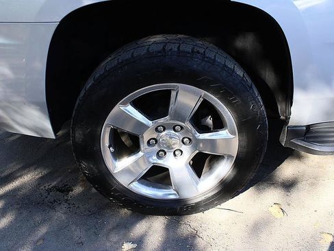 Used 2018 Chevrolet Tahoe LT RWD image 20