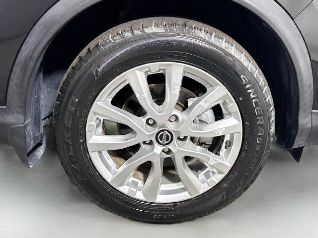 Used 2021 Nissan Rogue Sport SV AWD/4WD image 31