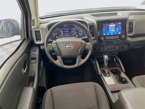 Used 2023 Nissan Frontier SV w/ Technology Package image 21