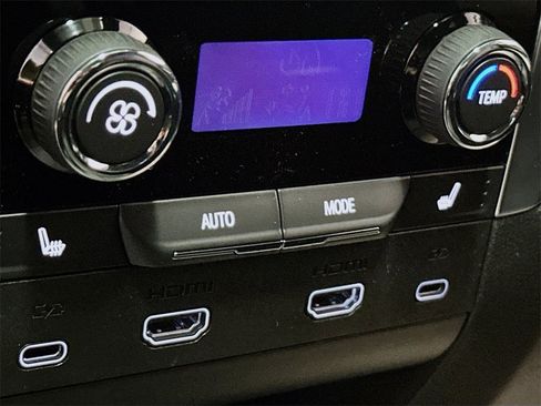 New 2025 Chevrolet Tahoe High Country image 22