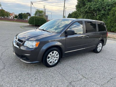 Used 2017 Dodge Grand Caravan SE w/ Power Window Group FWD image 13