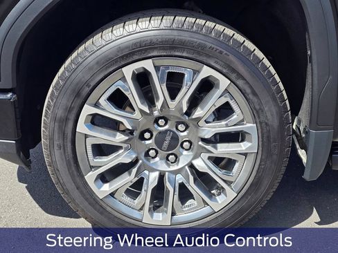 Used 2023 GMC Sierra 1500 Denali Ultimate AWD/4WD image 9