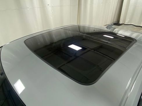 Used 2025 Volvo S60 B5 Ultra image 6