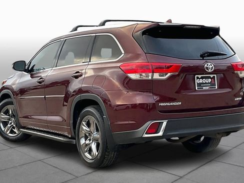 Used 2017 Toyota Highlander Limited image 12