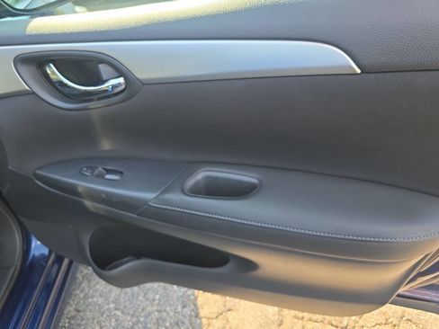 Used 2017 Nissan Sentra S w/ S Style Package image 22