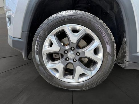 Used 2019 Jeep Compass Limited AWD/4WD image 9