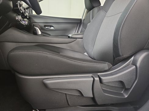 Used 2025 Nissan Sentra SV w/ All-Weather Package image 30