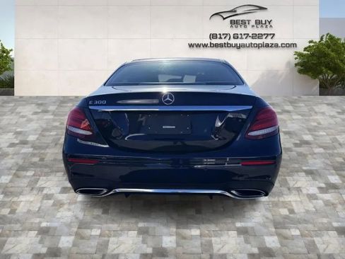 Used 2017 Mercedes-Benz E 300 image 5