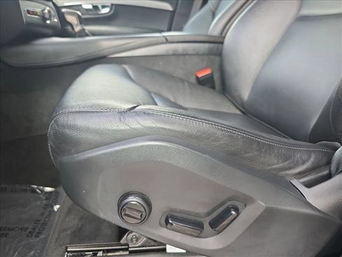 Used 2022 Volvo XC90 T5 Momentum w/ Climate Package image 29