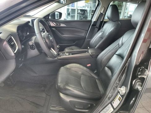 Used 2017 MAZDA MAZDA3 Grand Touring FWD image 12