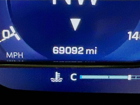 Used 2024 Chevrolet Tahoe LT image 18