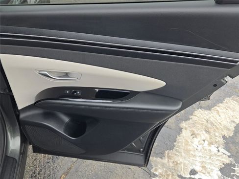 Used 2024 Hyundai Tucson Limited image 9