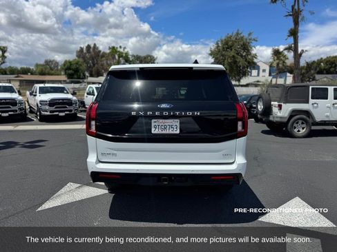 Used 2025 Ford Expedition Max Active AWD/4WD image 4