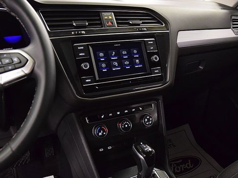 Used 2022 Volkswagen Tiguan S image 20