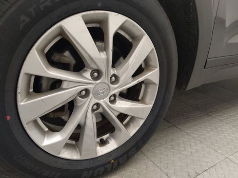 Used 2020 Hyundai Tucson Value AWD/4WD image 31