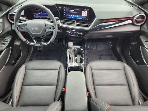 Used 2025 Chevrolet Trax RS w/ Driver Confidence Package FWD image 26