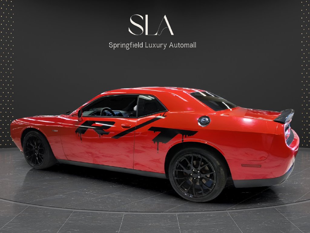 Used 2017 Dodge Challenger R/T RWD image 5