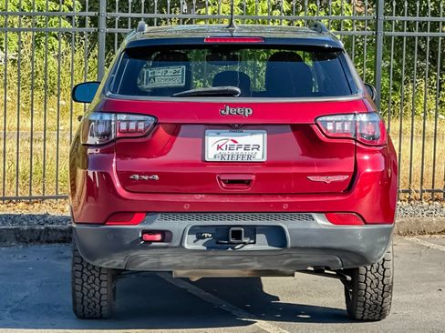 Used 2021 Jeep Compass Trailhawk w/ Sun and Sound Group AWD/4WD image 5