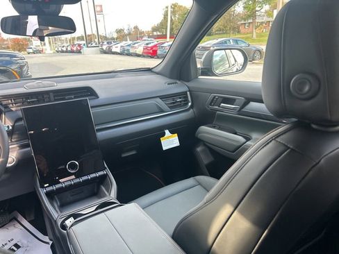 New 2026 GMC Terrain AT4 w/ Convenience Package III AWD/4WD image 16