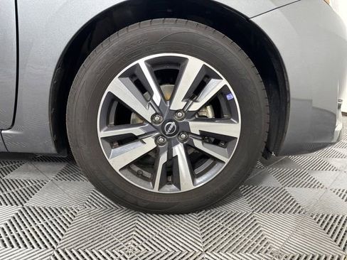 Used 2023 Nissan Versa SV FWD image 27