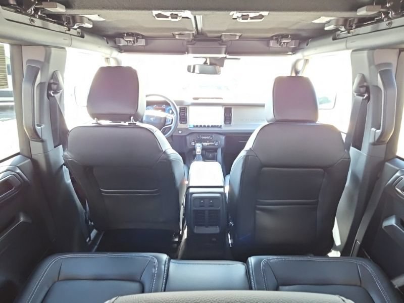 New 2026 Ford Bronco Outer Banks w/ Sasquatch Package AWD/4WD image 11