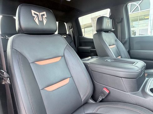 Used 2021 GMC Sierra 1500 AT4 w/ AT4 Premium Package AWD/4WD image 27