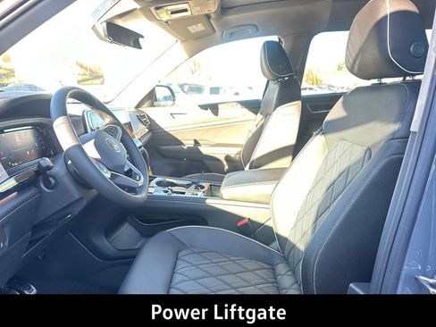 New 2026 Volkswagen Atlas SEL Premium R-Line AWD/4WD image 13