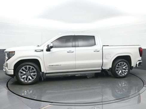 Used 2022 GMC Sierra 1500 Denali w/ Denali Reserve Package image 2