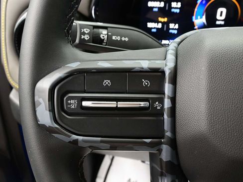 Used 2023 Chevrolet Colorado ZR2 AWD/4WD image 14