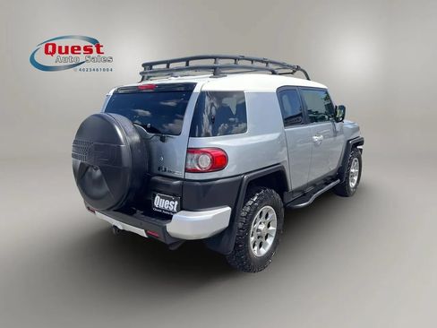 Used 2012 Toyota FJ Cruiser 4WD w/ Upgrade Pkg image 3