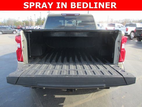 Certified 2022 Chevrolet Silverado 1500 LT Trail Boss w/ Convenience Package II image 7