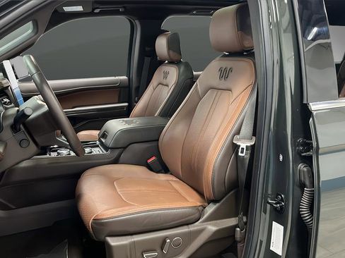 Used 2022 Ford Expedition Max King Ranch image 9