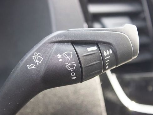 Used 2023 Ford Transit 350 XLT image 21