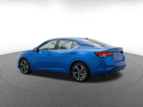 Used 2025 Nissan Sentra SV FWD image 6