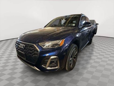 Used 2023 Audi SQ5 Premium Plus w/ Premium Plus Package AWD/4WD image 2