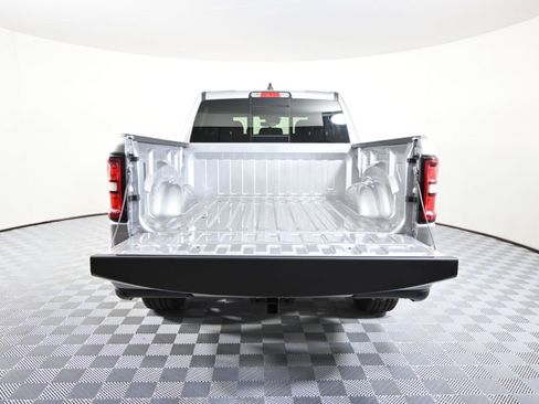 Used 2025 RAM 1500 Big Horn AWD/4WD image 6